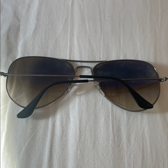 Large Aviator Gradient Ray-Ban Sunglasses - Picture 6 of 9